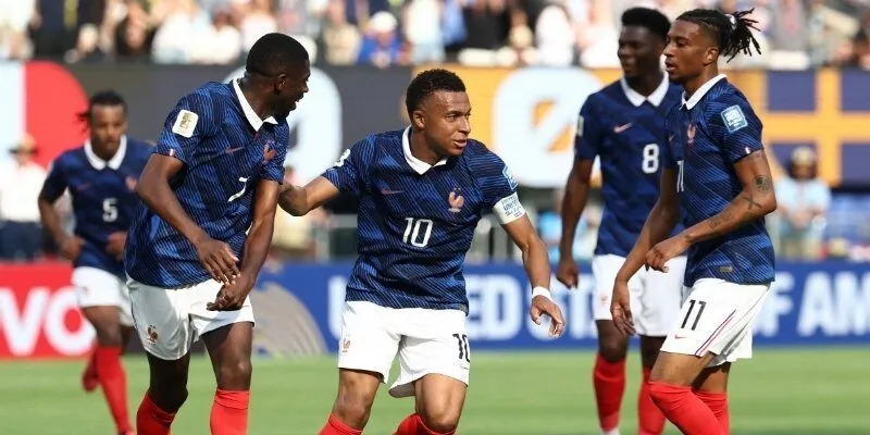 Đánh giá phong độ và lối chơi của Paraguay vs Pháp